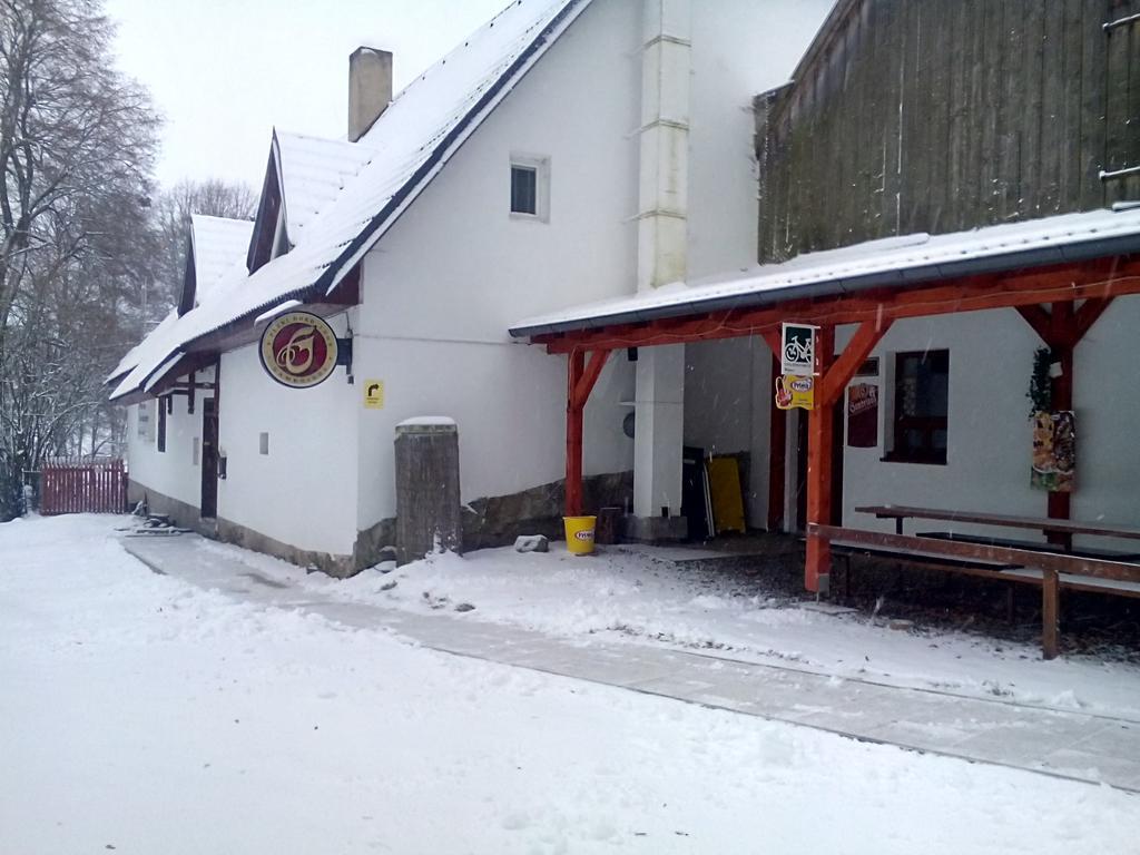 Penzion U Dvojice Nove Mesto na Morave Kültér fotó